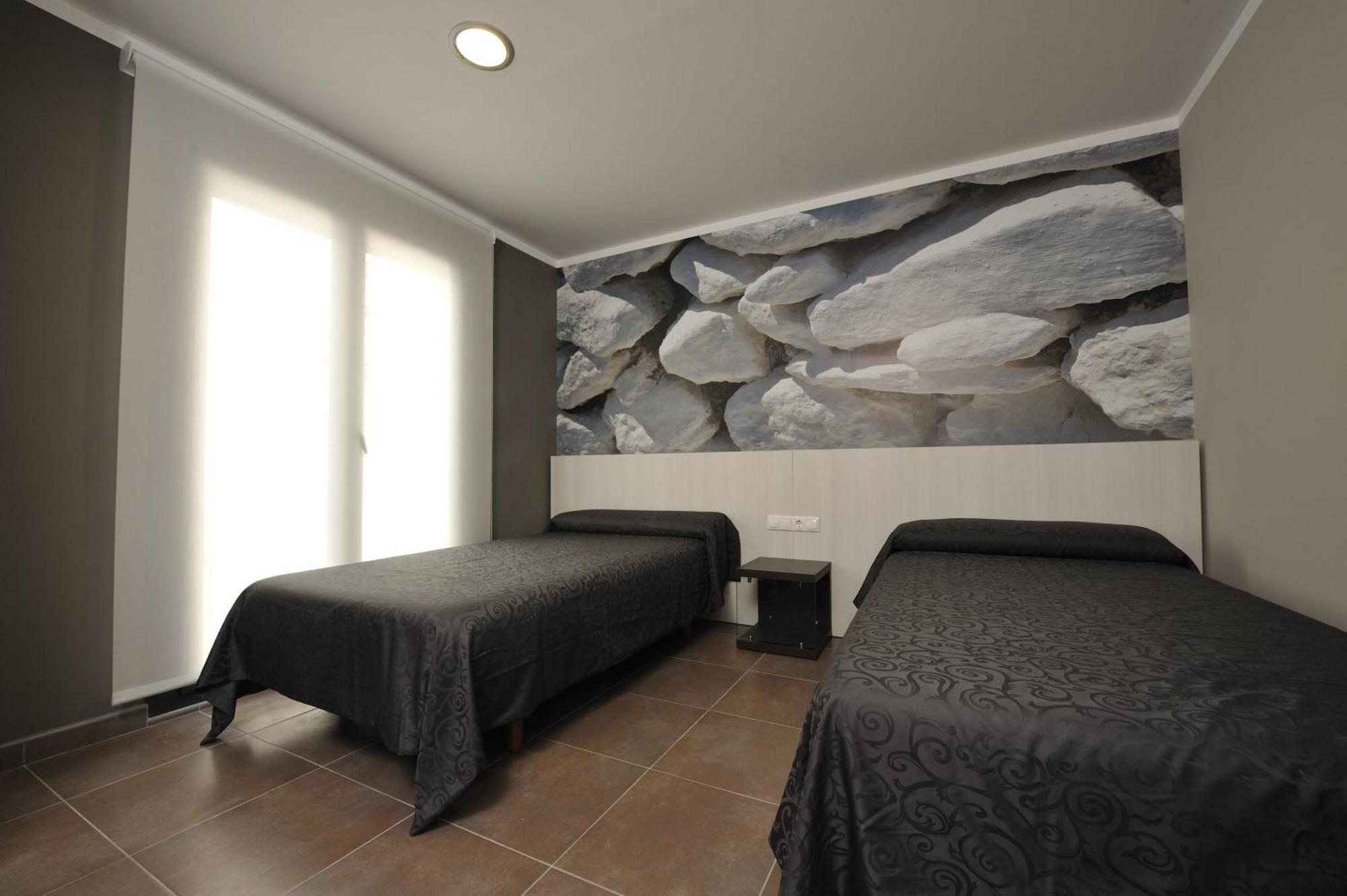 Aparthotel Meseguer Alcañiz Rum bild